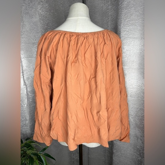 Elizabeth and James All Day Wear Bell Sleeves Over The Shoulder Top Orange Sz S - Picture 7 of 11